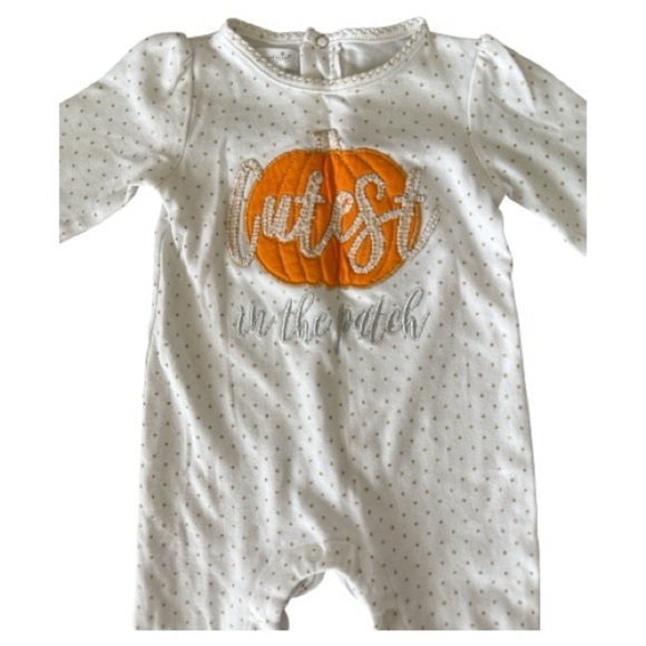 Mud Pie “Cutest Pumpkin In The Patch” bell bottom onesie/PJ size 9-12 months - Picture 2 of 5